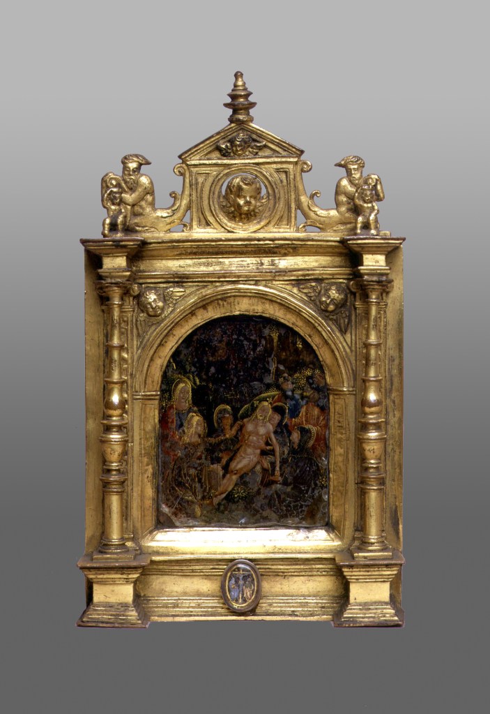 Fig. 01: Gilt pax with reverse painted rock crystals (Palazzo Madama, Turin)