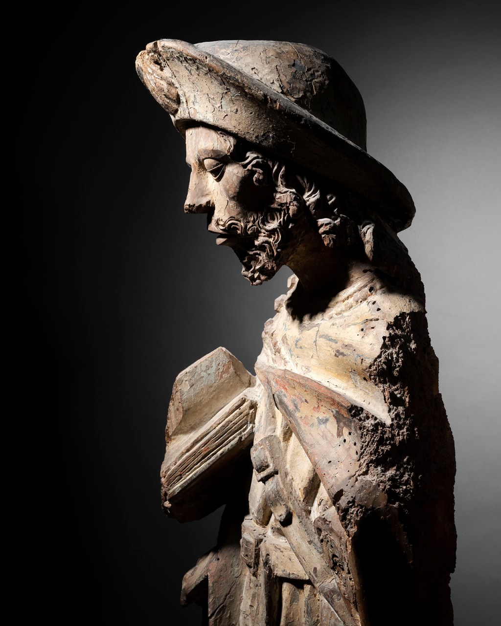 In search of a Master Sculptor between the Loire Valley and Iberia: in the sphere of Lorenzo Mercadante de&nbsp;Bretaña